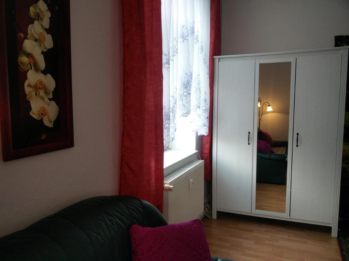 Ferienwohnung Zur Weissen Taube Dobbertin Exterior foto